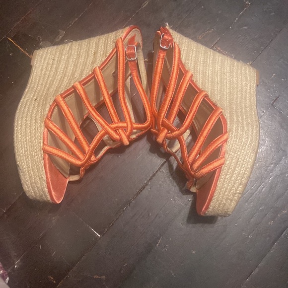 H by Halston (Bakers) Penelope Coral wedge sandals. - Picture 2 of 7